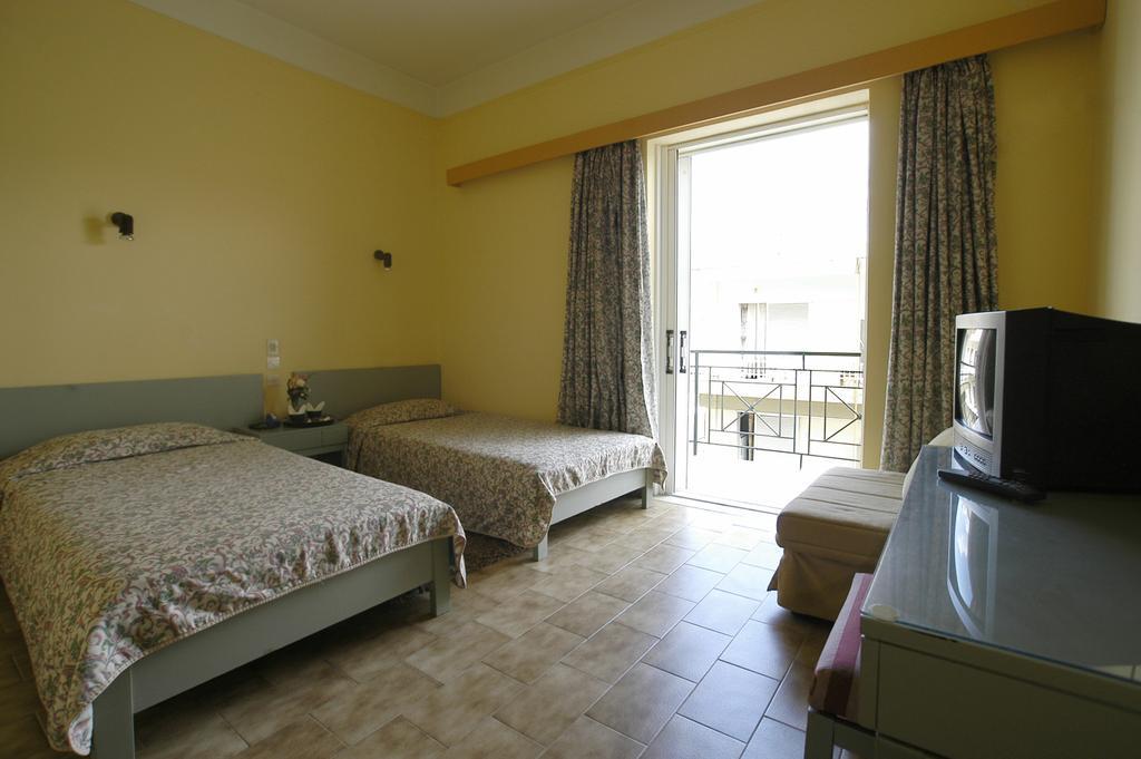 Ilis Hotel Olimpia Exterior foto